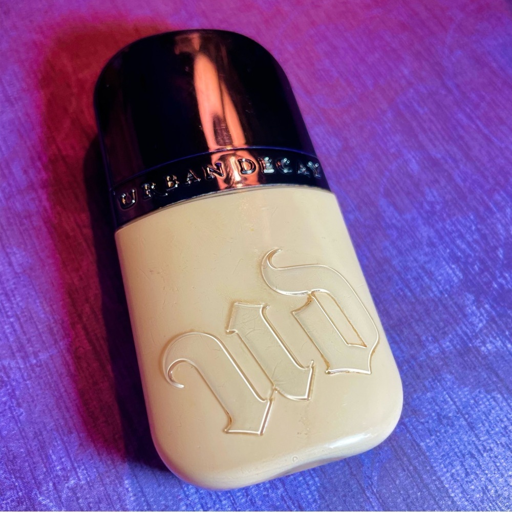 Urban Decay Face Bond • 2 Fair Neutral